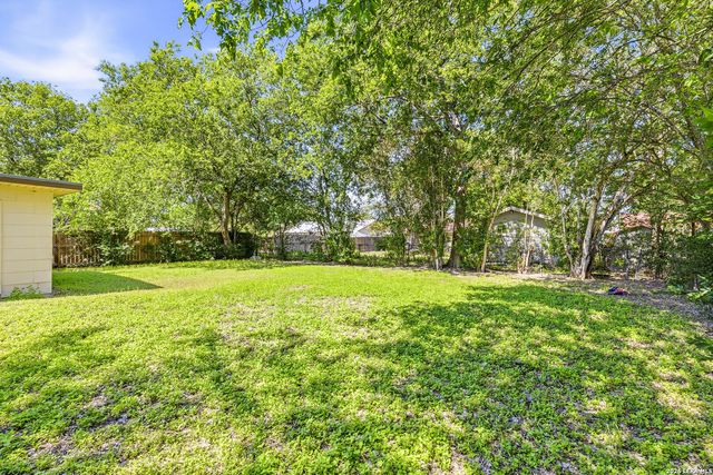 4863 Castle Shield, San Antonio, TX 78218