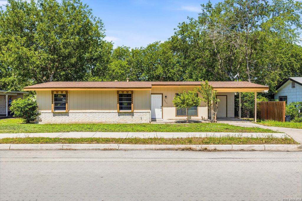 4863 Castle Shield, San Antonio, TX 78218