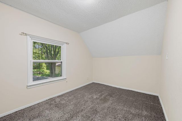 1331 4th Street E, Saint Paul, MN 55106