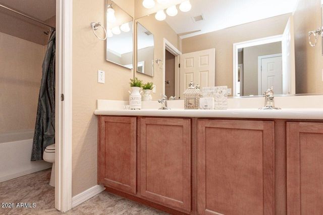 2526 W DESERT VISTA Trail, Phoenix, AZ 85085