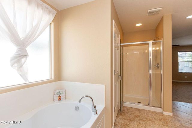 2526 W DESERT VISTA Trail, Phoenix, AZ 85085