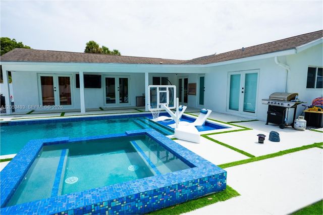 1061 SW 18th Street, Boca Raton, FL 33486