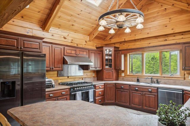 154 Manley Hill Road, West Fairlee, VT 05045