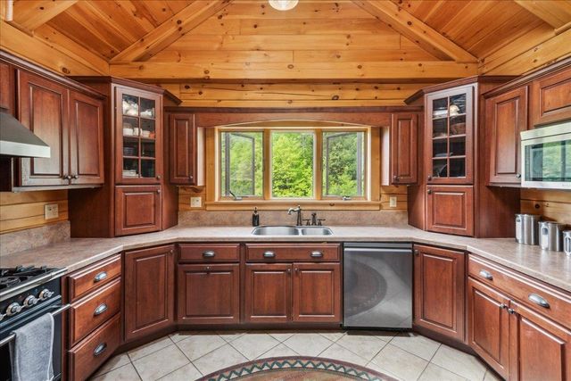 154 Manley Hill Road, West Fairlee, VT 05045