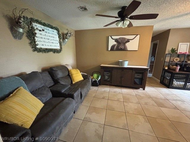 2428 Old Macedonia Road, Alma, AR 72921