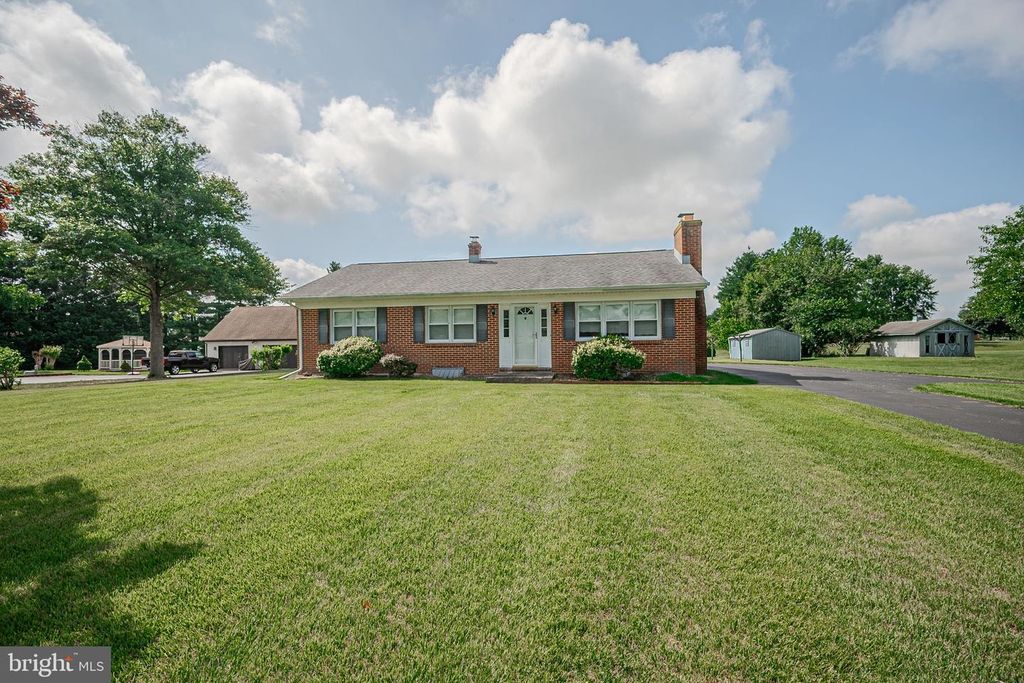 226 ACORN DR, Middletown, DE 19709
