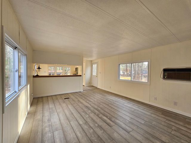 11 Gray Road, Barnstead, NH 03225