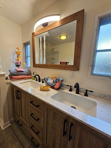 11 Gray Road, Barnstead, NH 03225