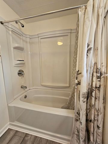 11 Gray Road, Barnstead, NH 03225