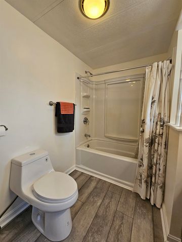 11 Gray Road, Barnstead, NH 03225