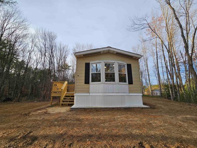 11 Gray Road, Barnstead, NH 03225