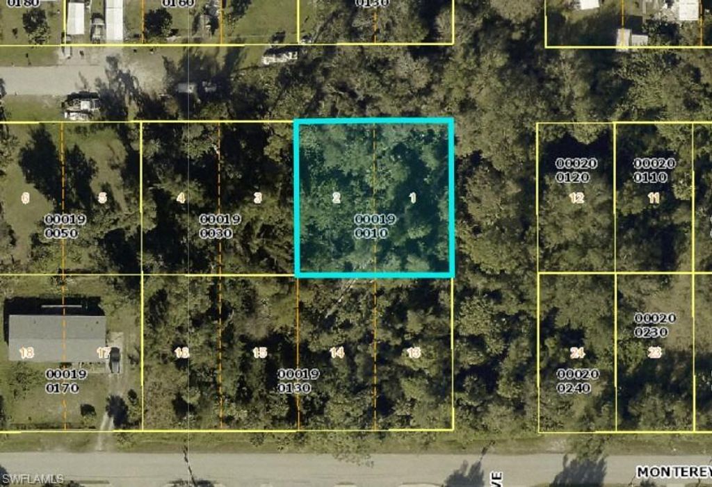 433 Santa Cruz ST, NORTH FORT MYERS, FL 33903 — exterior