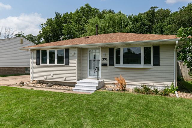 391 33rd Avenue Court, East Moline, IL 61244