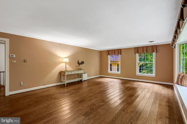 7430 CLIFTON RD, Clifton, VA 20124