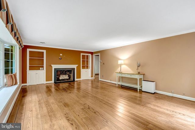 7430 CLIFTON RD, Clifton, VA 20124