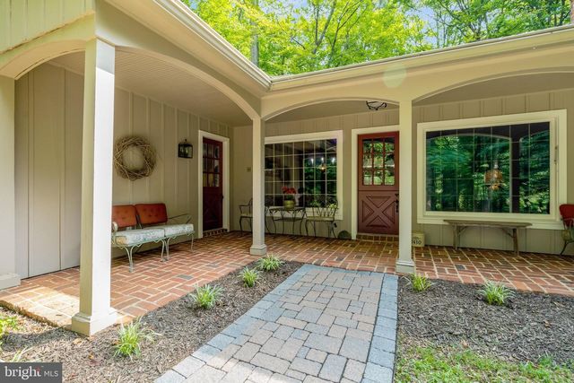 7430 CLIFTON RD, Clifton, VA 20124
