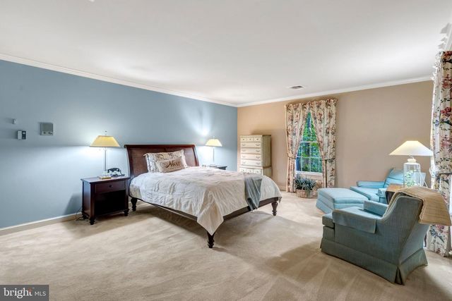 7430 CLIFTON RD, Clifton, VA 20124