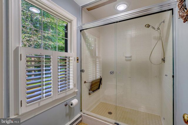 7430 CLIFTON RD, Clifton, VA 20124