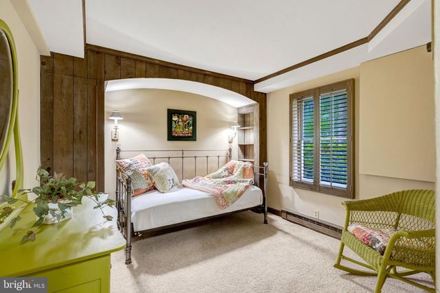 7430 CLIFTON RD, Clifton, VA 20124
