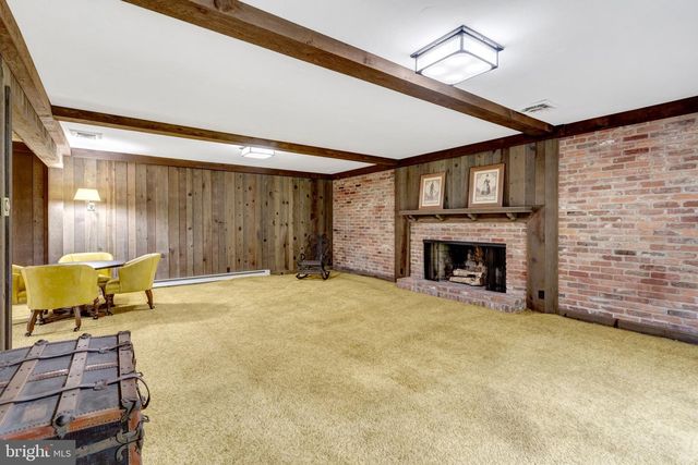 7430 CLIFTON RD, Clifton, VA 20124