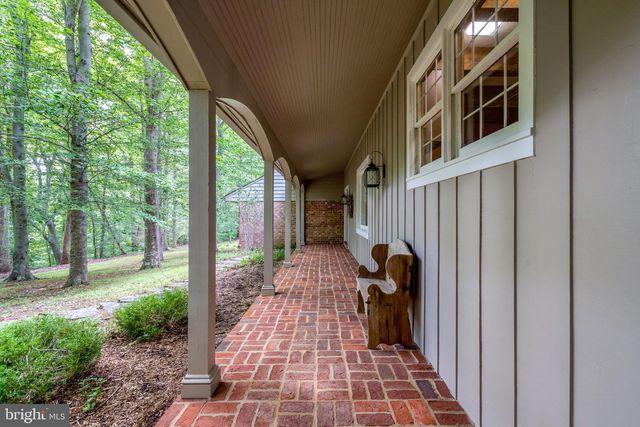 7430 CLIFTON RD, Clifton, VA 20124