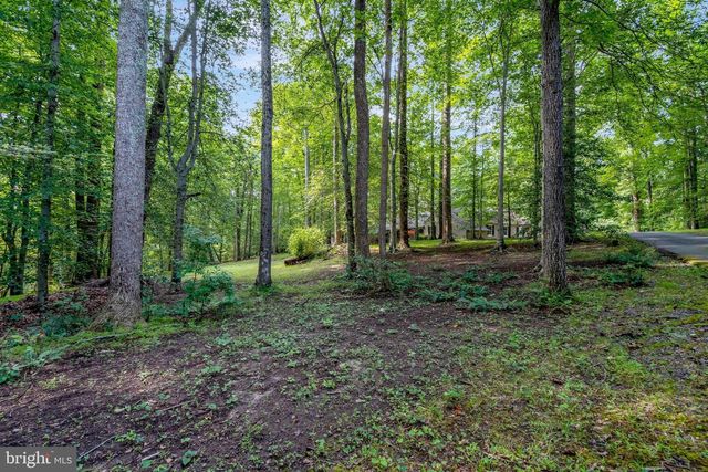 7430 CLIFTON RD, Clifton, VA 20124
