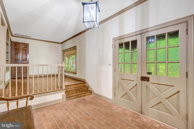 7430 CLIFTON RD, Clifton, VA 20124