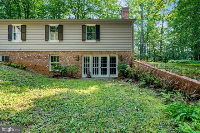 7430 CLIFTON RD, Clifton, VA 20124