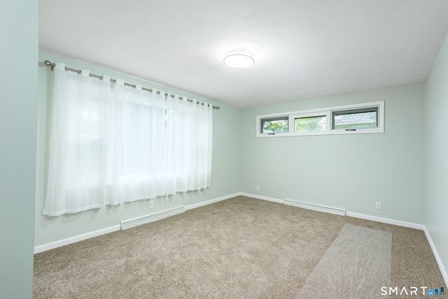 8 Lincoln Avenue, West Hartford, CT 06117