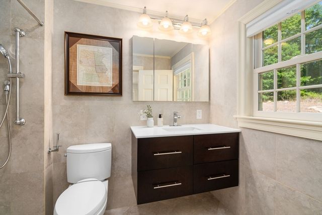 118 Newton St, Weston, MA 02493