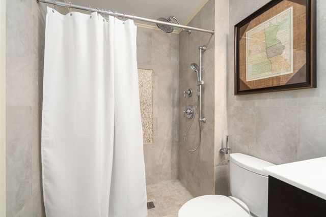 118 Newton St, Weston, MA 02493