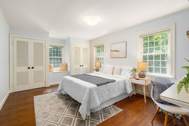118 Newton St, Weston, MA 02493