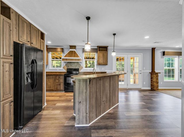 25002 Road 357, Kiln, MS 39556