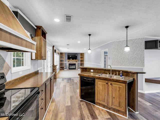 25002 Road 357, Kiln, MS 39556