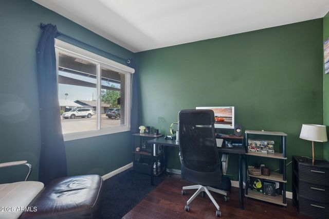 8319 E Bonnie Rose Avenue, Scottsdale, AZ 85250