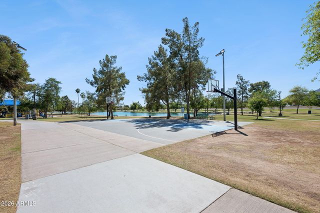 8319 E Bonnie Rose Avenue, Scottsdale, AZ 85250