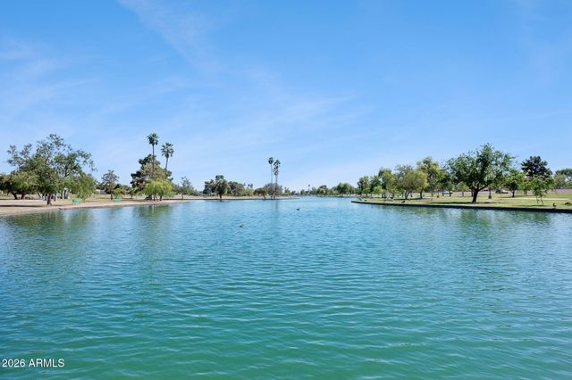 8319 E Bonnie Rose Avenue, Scottsdale, AZ 85250