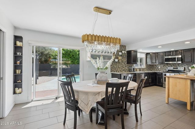 8319 E Bonnie Rose Avenue, Scottsdale, AZ 85250