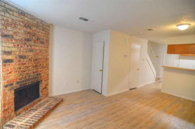 9451 Olde Village Court, Dallas, TX 75227