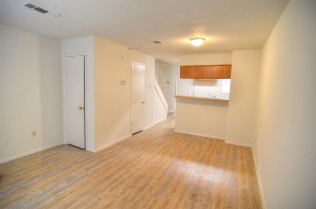 9451 Olde Village Court, Dallas, TX 75227