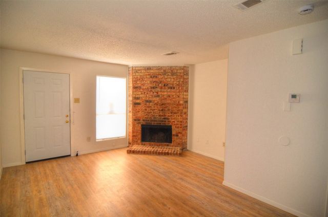 9451 Olde Village Court, Dallas, TX 75227