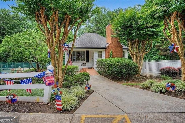 4802 Thornwood Drive, Acworth, GA 30102