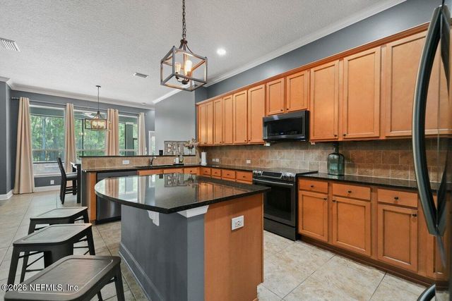1103 SOUTHERN HILLS Drive, Orange Park, FL 32065