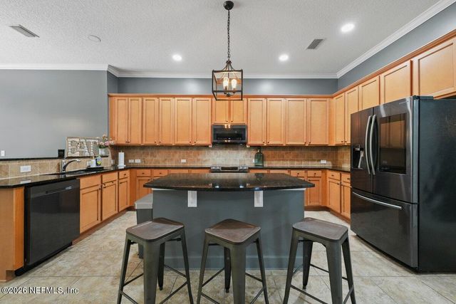 1103 SOUTHERN HILLS Drive, Orange Park, FL 32065