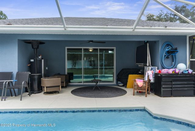 18230 Mairdale Road, Weeki Wachee, FL 34614