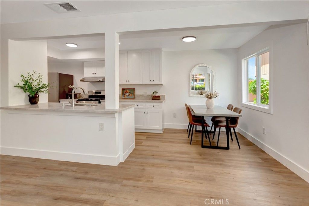 Image 4 of property listing at 32294 Paseo Carolina, San Juan Capistrano, CA 92675