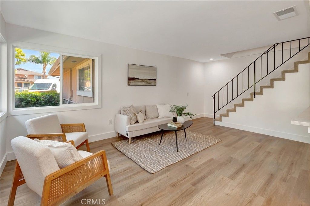 Image 6 of property listing at 32294 Paseo Carolina, San Juan Capistrano, CA 92675