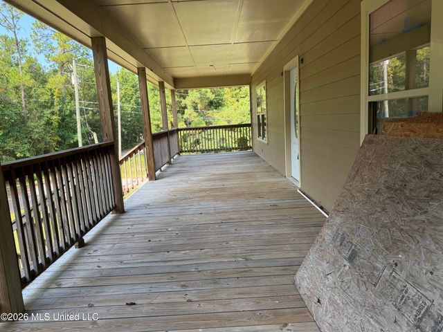 14990 Hummingbird Lane, Biloxi, MS 39532