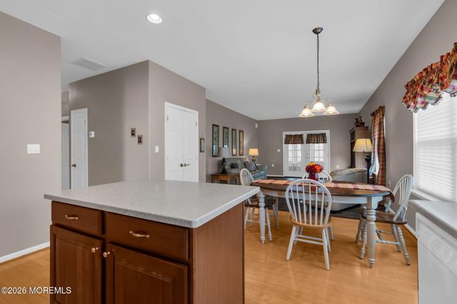 5 Bellagio Road, Manchester, NJ 08759
