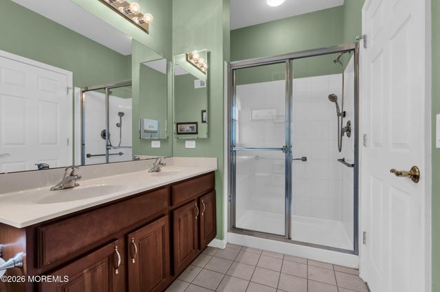 5 Bellagio Road, Manchester, NJ 08759